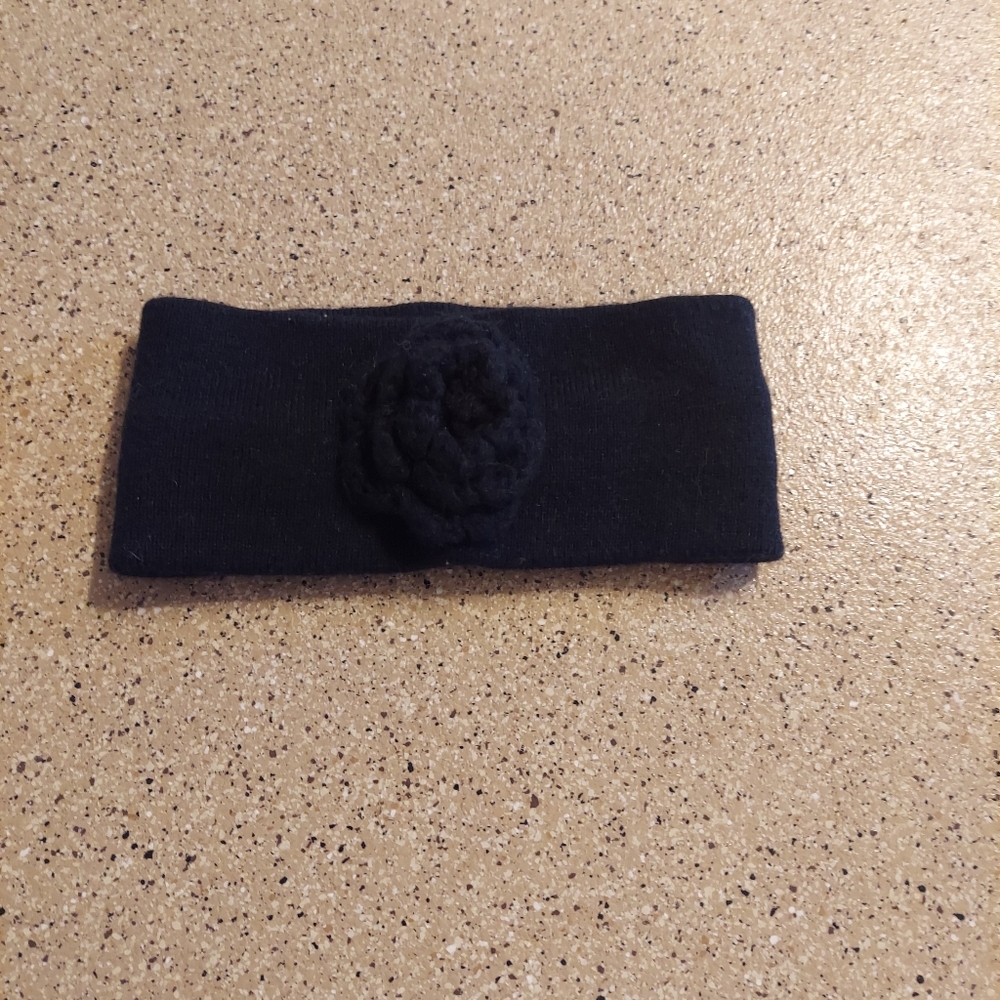 Black Winter Headband Flower Detail Warm Stylish